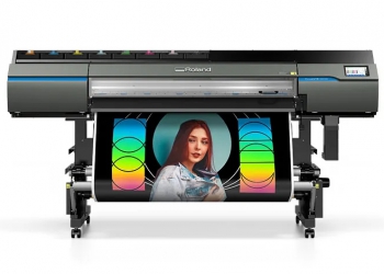 פלוטר הדפסה וחיתוך צורני TrueVIS VG3 מבית רולאנד